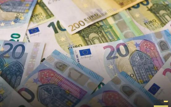 How Compound Interest Helps Your Savings Grow Quickly